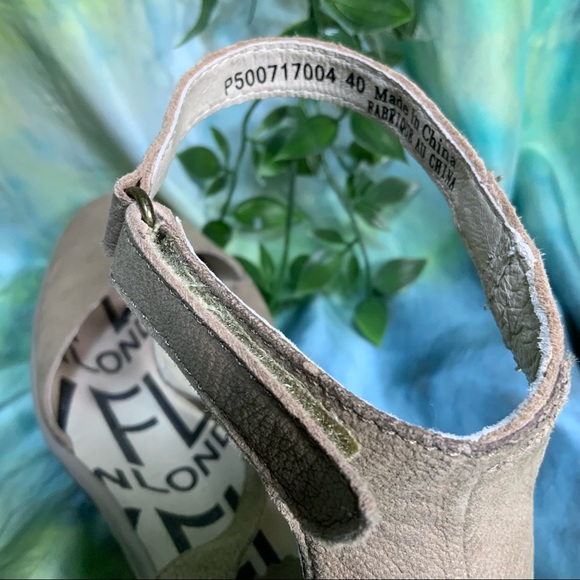 Fly London Wedge - Picture 8 of 9